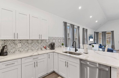 Indianapolis House | Indy’s Royal Estate Next to the State Fairgrounds!