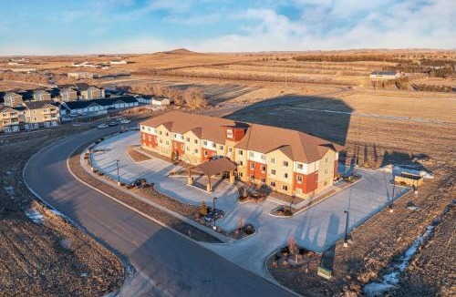 Watford City Hotel | Inn at Hunters Run