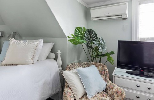 Kennebunkport Hotel | Innkeepers Room at Kennebunkport Inn, Free Parking, Near Dock Square