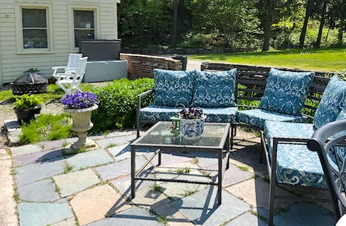Manchester-by-the-Sea House | Inviting oceanfront cottage with fireplace, beach access, kayaks, & W/D