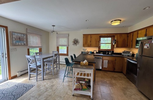 York Beach Cottage | Iris Cottage-Walk to Short Sands
