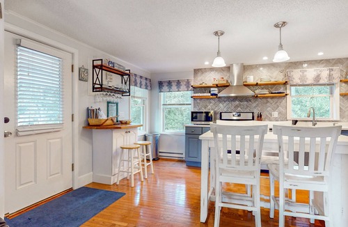 Lagoon Heights House | Island bliss located near shops and eateries-several island beaches also nearby