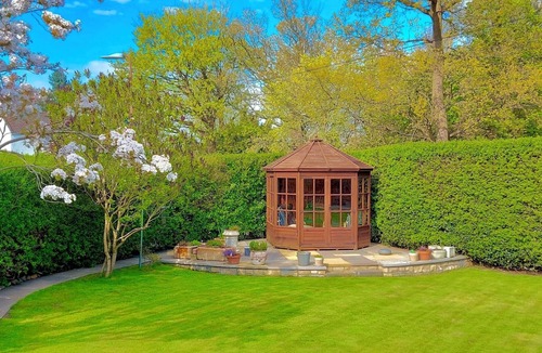 Pencaitland House | ISLAY House, Comfortable home- private garden, in quiet village, near Edinburgh