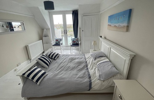 North Sunderland House | Ivy Cottage Seahouses Seaside Retreat
