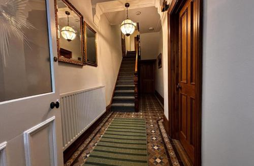 Durham House | "Ivyholme" Superb Premium House in Central Durham Location