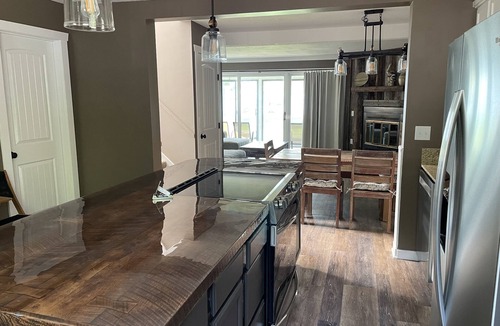 Onamia House | Izatys 327: Freshly Remodeled, Peaceful End Unit, Three Bedrooms and Lake View