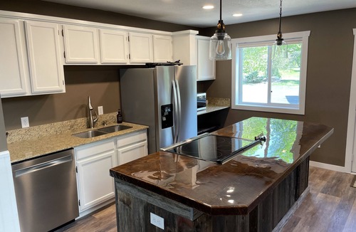 Onamia House | Izatys 327: Freshly Remodeled, Peaceful End Unit, Three Bedrooms and Lake View