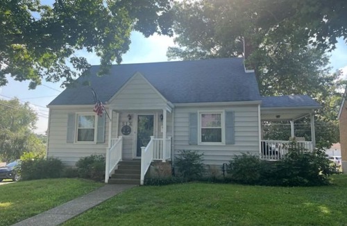 Elizabethtown House | J Bird Cottage -Downtown E-town
