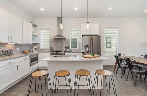 Talbot's Corner Cottage | Jade - Private Patio and Balcony - Near Germantown