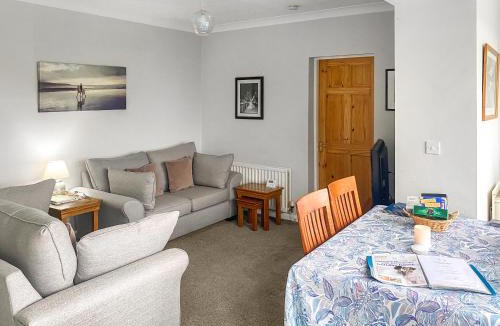 Consett House | Jasmine Cottage