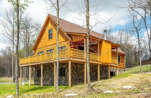 McHenry Cottage | John's Place by Taylor Made Deep Creek