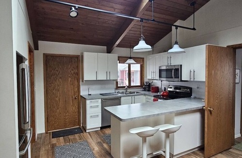 La Pointe House | Johnston`s Golf Cottage - Madeline Island Golf Ret