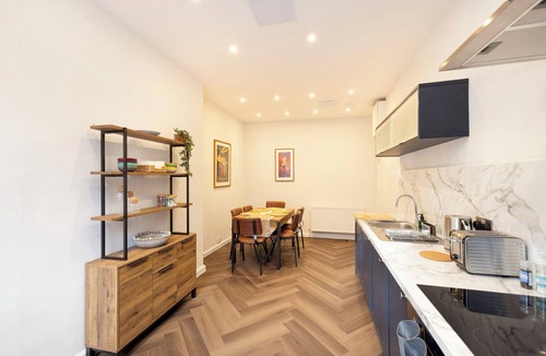 Leith Apartment | JOIVY Cosy 3bed Family Flat near Leith