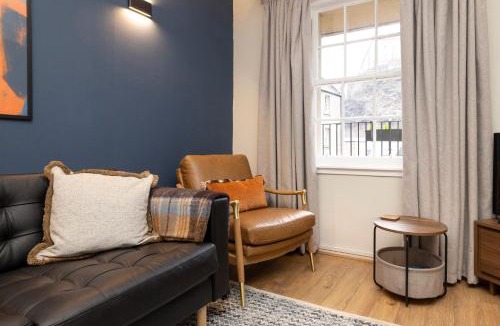 Old Town Apartment | JOIVY Stylish Castle View Flat with Balcony