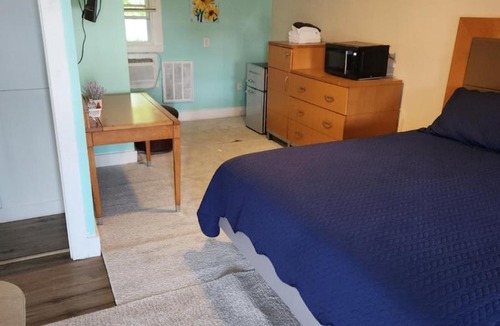 Dennis Port Hotel | Jonathan Edwards Motel