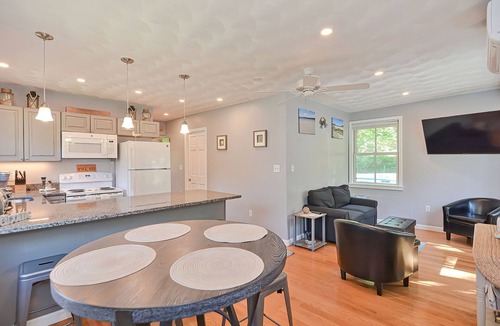 Gloucester House | Joseph's Way: Woodsy Beach Retreat by Good Harbor Beach