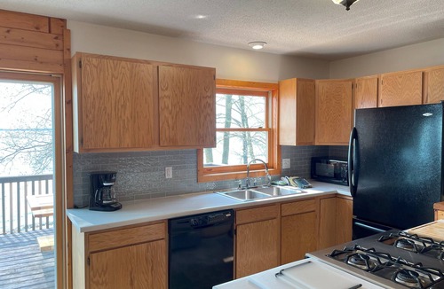 Walker House | June 13–20 Last Minute VRBO Special. Reunion cabin overlooking the lake & pool.