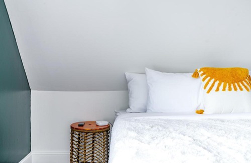 Italian Village House | Jungle House Urban Lofts - Short North & Convention Center