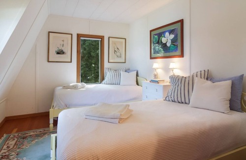 Leland Cottage | Juniper Trail Cottage in Leland on N Lake Leelanau