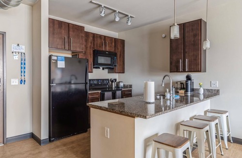Westown Apartment | Kasa | Pet Friendly + Nearby Local Eateries | Milwaukee