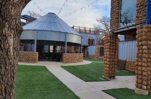 Medicine Park House | KB Book Fort Sill Tiny House Suite Slps 4 1Br 1Ba