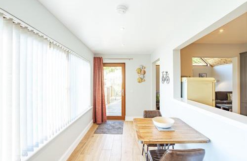 Newton Stewart House | Kestrel Lodge 6 with Hot Tub