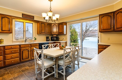 Town of Jerusalem House | Keuka Lakefront | Sleep 16 | Dock | Outdoor Dining