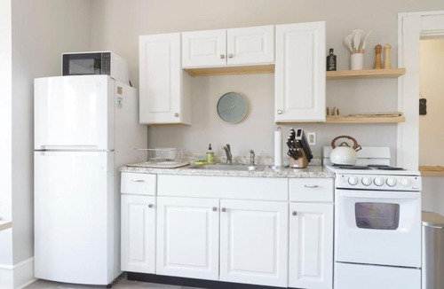 Portsmouth Apartment | King Bed Downtown Suite Port City Stays