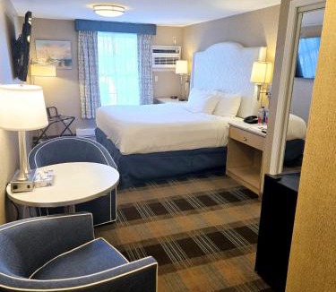 Kennebunk Hotel | King's Port Inn