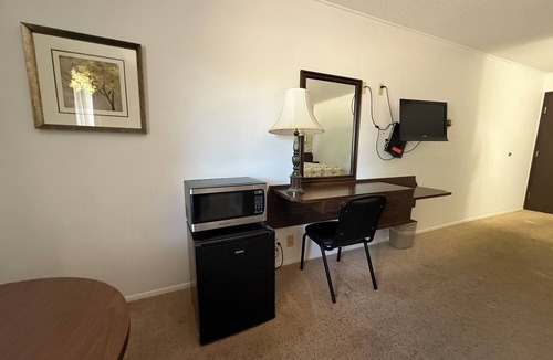 Culbertson Hotel | Kings Inn Culbertson by Hotel O US 2