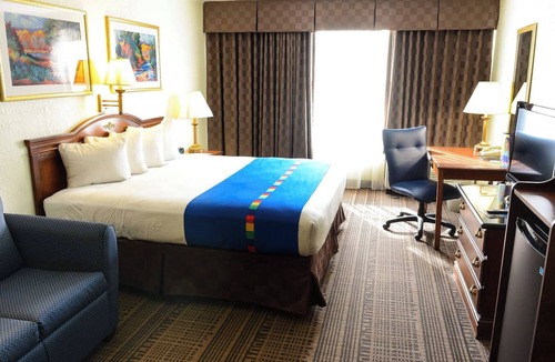 West Middlesex Hotel | Kiteville Sharon