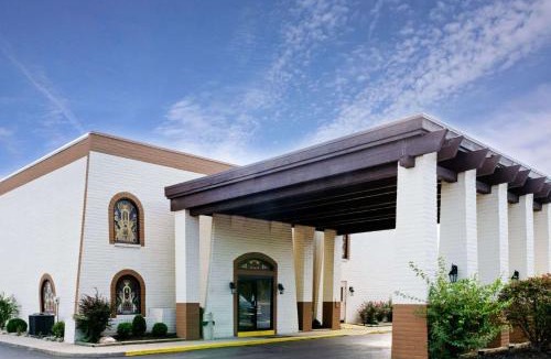 Murlin Heights Hotel | Knights Inn Dayton by Miller Lane