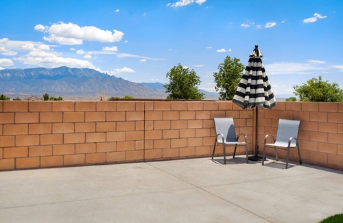 Ranchito House | Kozi home, easy access to 1-25, great for family trips, or a solo stayn