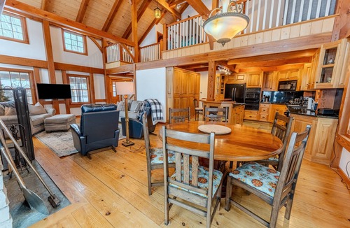 Wetmore House | La Casita (Wetmore, Mi)- Waterfront, near Munising, Pictured Rocks