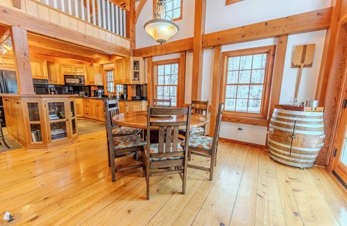 Wetmore House | La Casita (Wetmore, Mi)- Waterfront, near Munising, Pictured Rocks