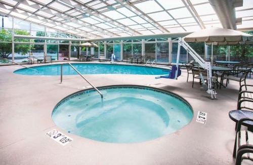 Mason Hotel | La Quinta by Wyndham Cincinnati NE - Mason