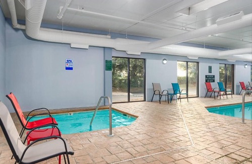 Clarksville Hotel | La Quinta by Wyndham Clarksville