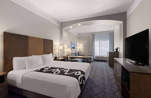 Rapid City Hotel | La Quinta Inn and Suites by Wyndham at WaTiki Waterpark