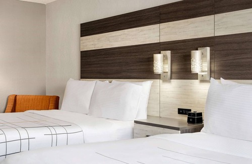 Lexington Hotel | La Quinta Inn Lexington/Horse Park