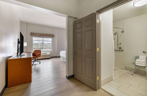 Westside Hotel | La Quinta Inn & Suites by Wyndham Albuquerque West