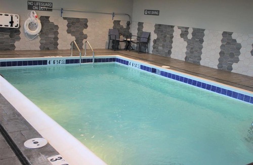 Bardstown Hotel | La Quinta Inn & Suites by Wyndham Bardstown