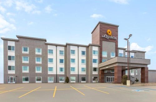 Minot Hotel | La Quinta Inn & Suites by Wyndham Minot