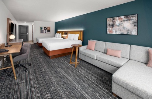 Minot Hotel | La Quinta Inn & Suites by Wyndham Minot