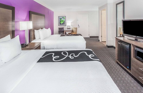 Lubbock Hotel | La Quinta Inn & Suites by Wyndham Lubbock West Medical Centr