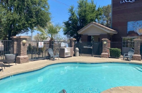 Tempe Hotel | La Quinta Inn & Suites by Wyndham Tempe University, Phoenix
