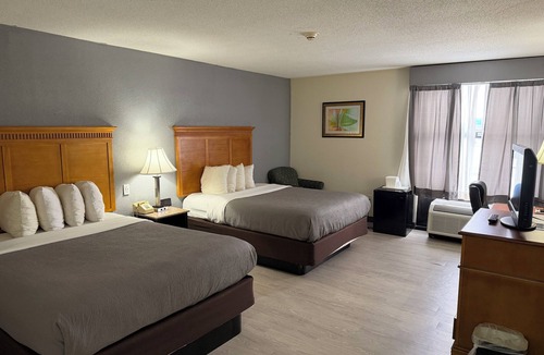 Pike Hotel | Lafayette Inn & Suites