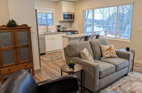 Lake Ann Cottage | Lake Ann, MI cozy waterfront cottage, quiet surroundings, private beach & dock