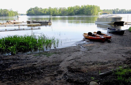 Hayward House | Lake Chippewa-Cabin-Saturday Weekly rentals 3 bedrooms 2 Bath