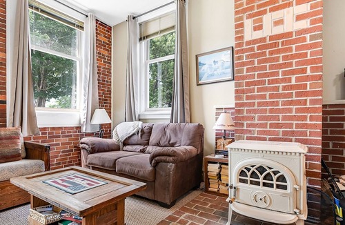 Bryant Pond House | Lake Christopher Condominium