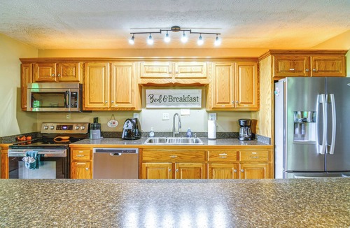 Monticello House | Lake Cumberland Home 1/2 Mi to Beaver Creek Marina